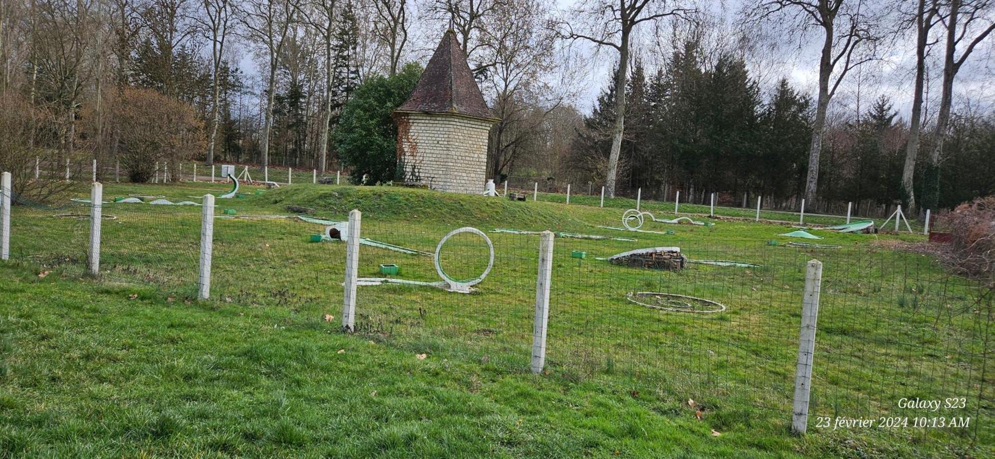 Pavillon Avec Jardin Clos Au Bord De L'Yonne Coulanges-sur-Yonne Exterior foto