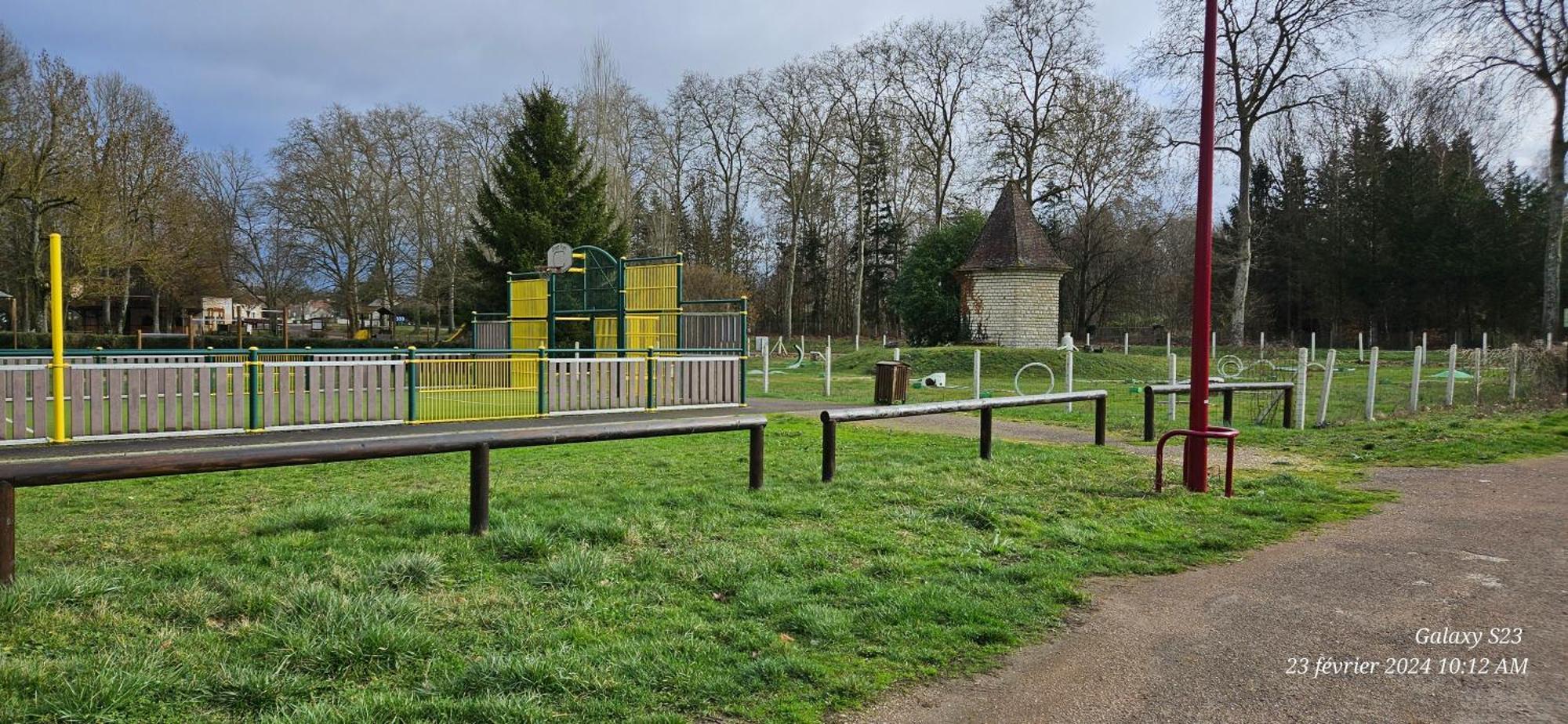 Pavillon Avec Jardin Clos Au Bord De L'Yonne Coulanges-sur-Yonne Exterior foto